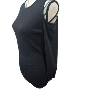 Cold Shoulder Top‎ Size M